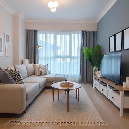 Apartman Bright & Cozy 1bdr Near Biz Cevahir Hali Mall *